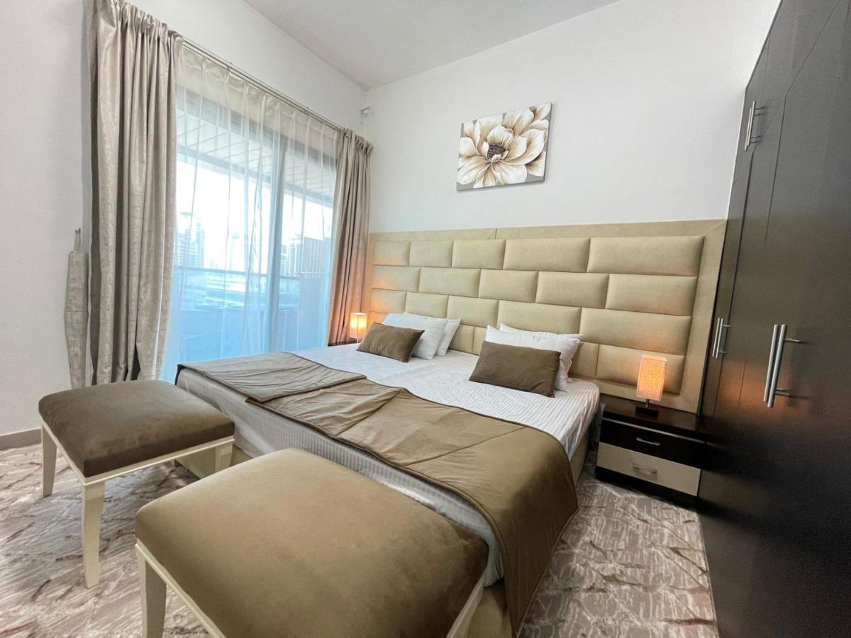 Private Gorgeous Room With Marina View With Shared Kitchen In Shared Apartment Dubai Exteriör bild