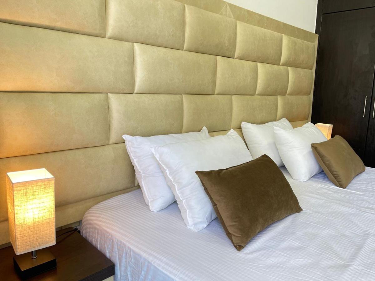 Private Gorgeous Room With Marina View With Shared Kitchen In Shared Apartment Dubai Exteriör bild