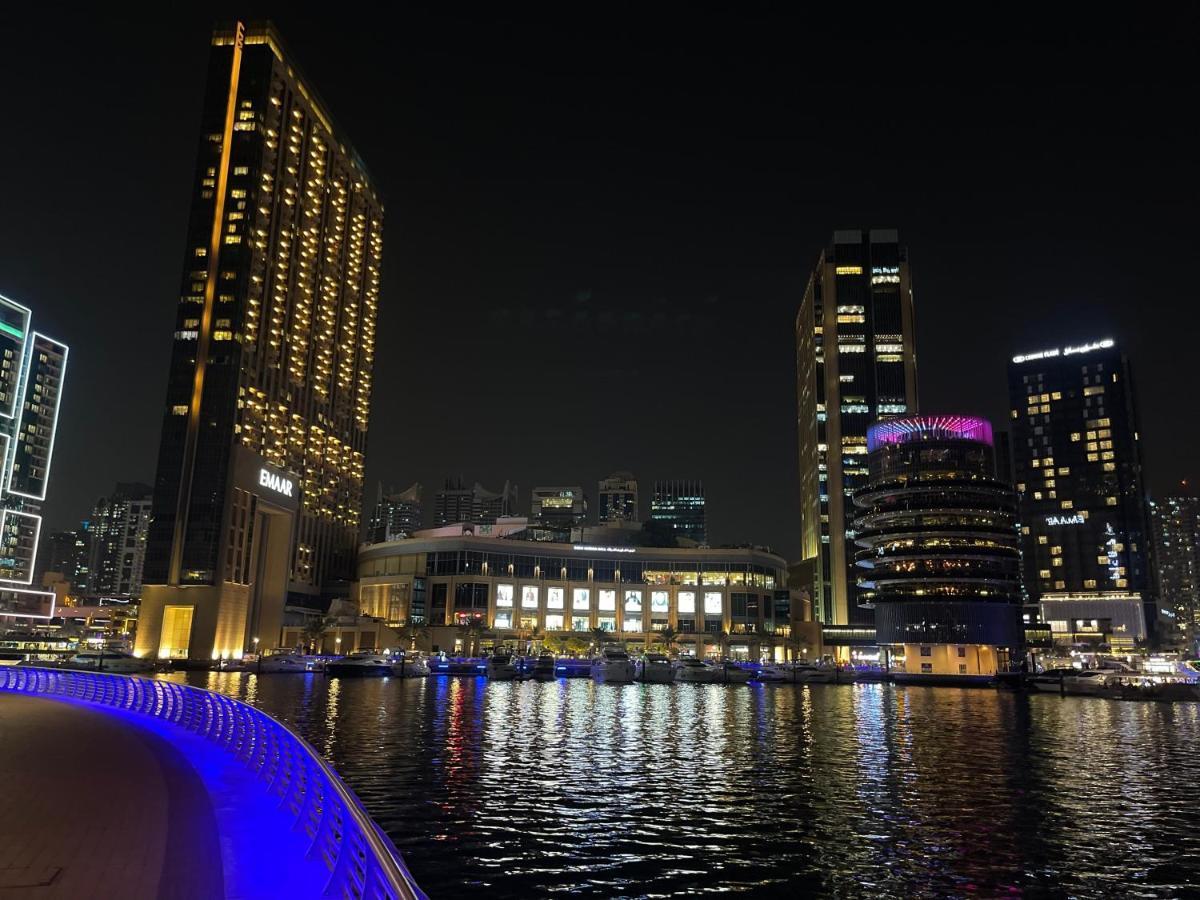 Private Gorgeous Room With Marina View With Shared Kitchen In Shared Apartment Dubai Exteriör bild